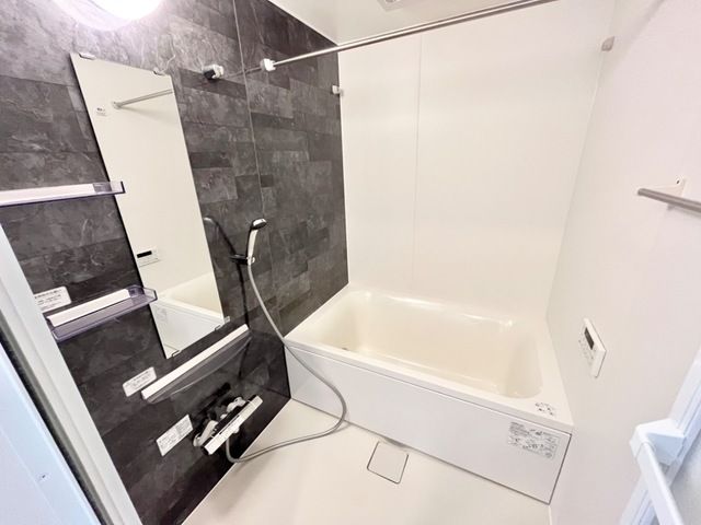 バス・シャワールーム　お風呂で日々の疲れを落としましょう