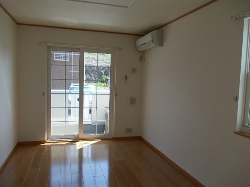 居室・リビング　図面と現状に相違がある場合には現状を優先