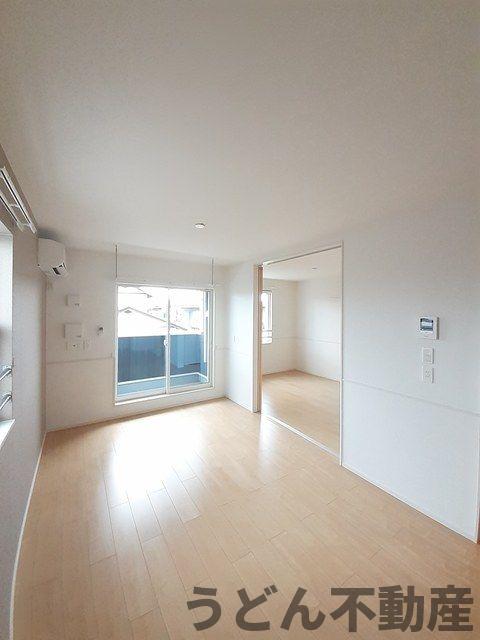 居室・リビング　うどん県のお部屋探しはうどん不動産へ うどんちゃんとLINE