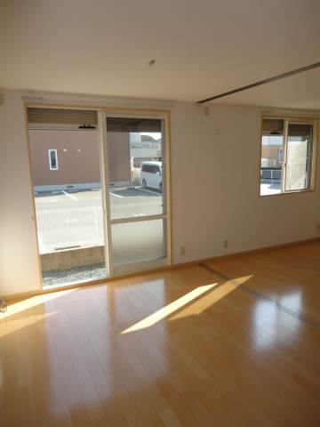 居室・リビング　ＬＤＫと洋室併せて約17帖の広々空間