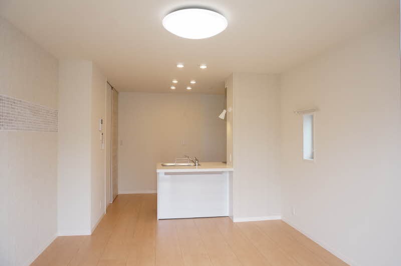 居室・リビング　図面と現状に相違がある場合には現状を優先