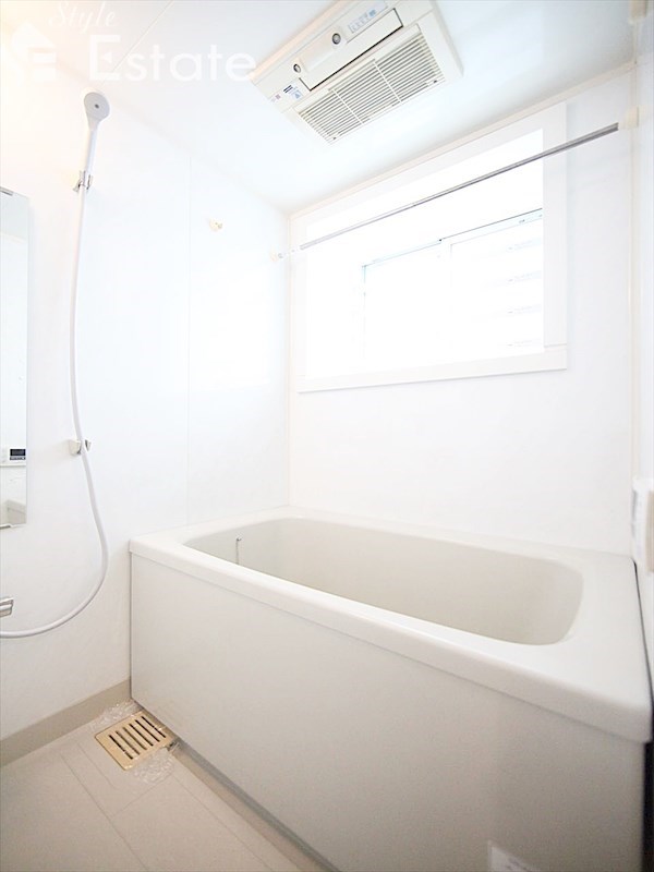 バス・シャワールーム　バスルーム