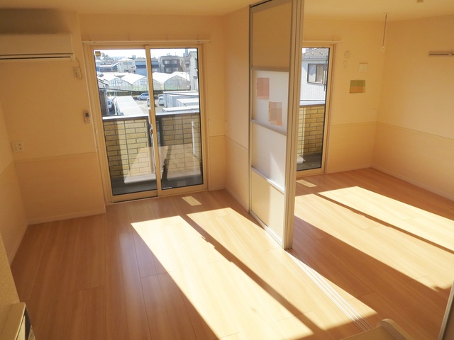 居室・リビング　日当たり良好のリビングです！