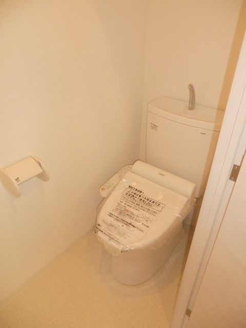 トイレ　洗浄便座付トイレルーム