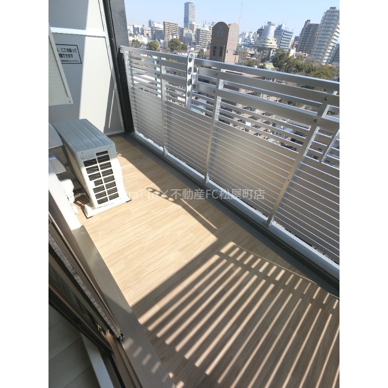 バルコニー　バルコニー