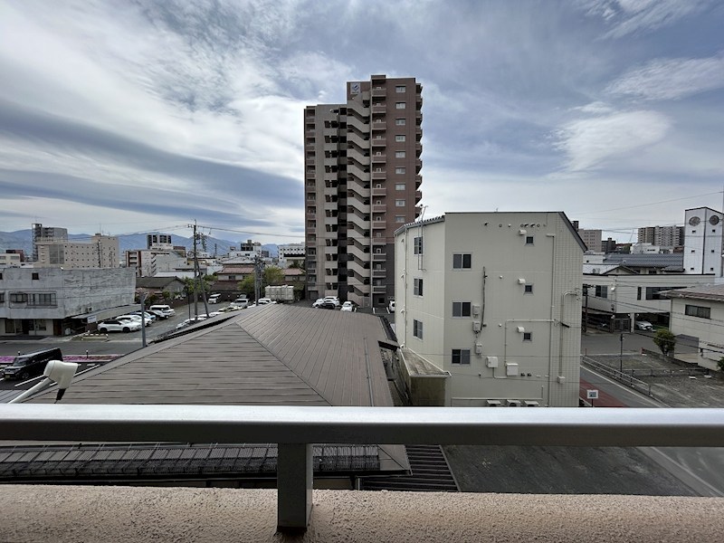 眺望　写真は702号室です（参考）
