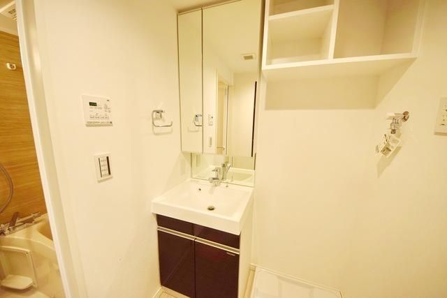 洗面設備　★便利な独立洗面台★