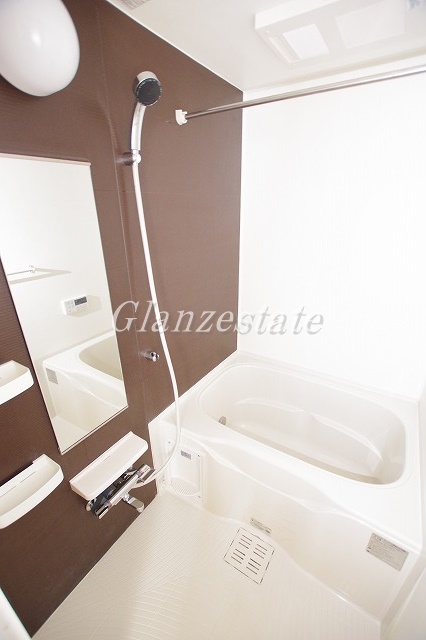 バス・シャワールーム　☆広々としたお風呂☆