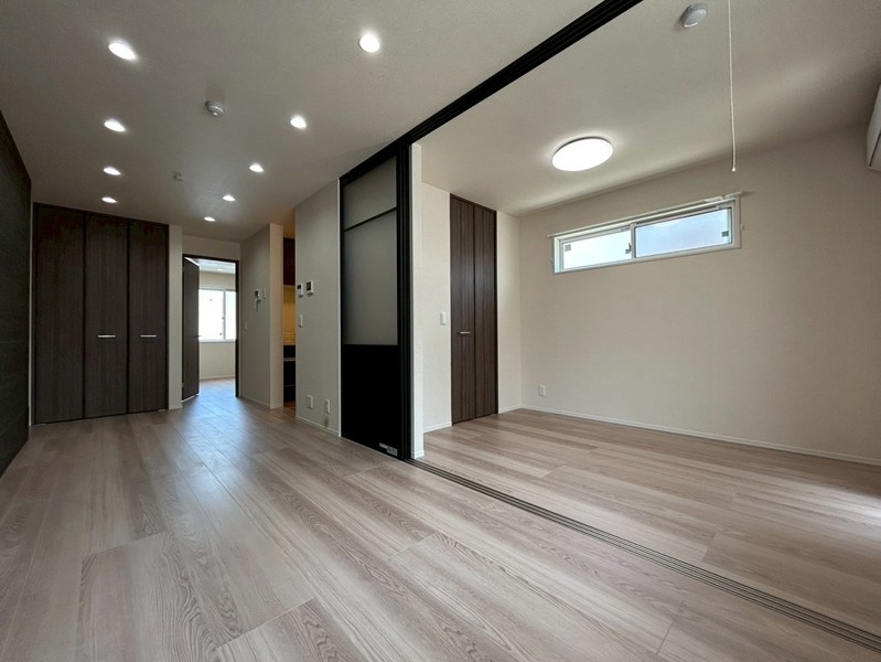 居室・リビング　101号室の写真です