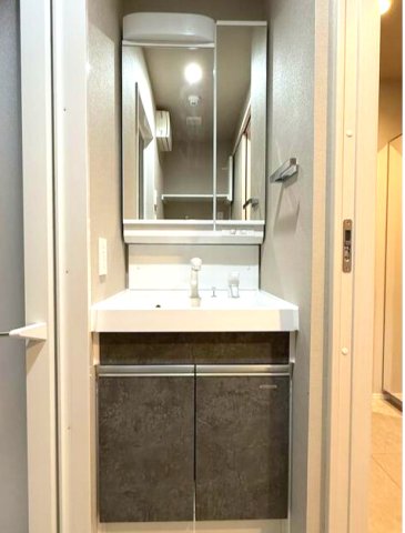 洗面設備　同仕様