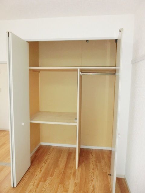 収納　広々とした収納スペース。