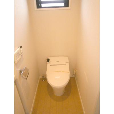 トイレ　※別部屋の参考写真です。