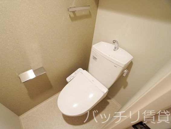 トイレ　同シリーズの別のお部屋。現況を優先します。