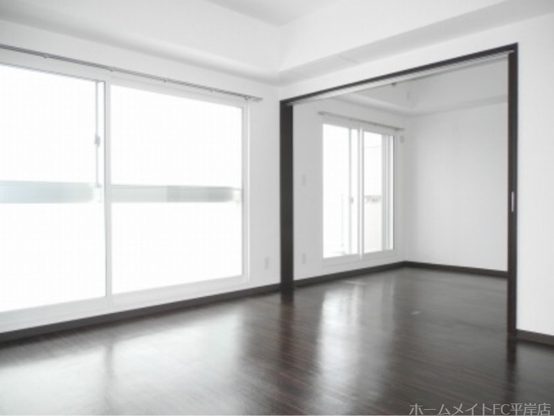 居室・リビング　窓も大きく陽当り良好です☆