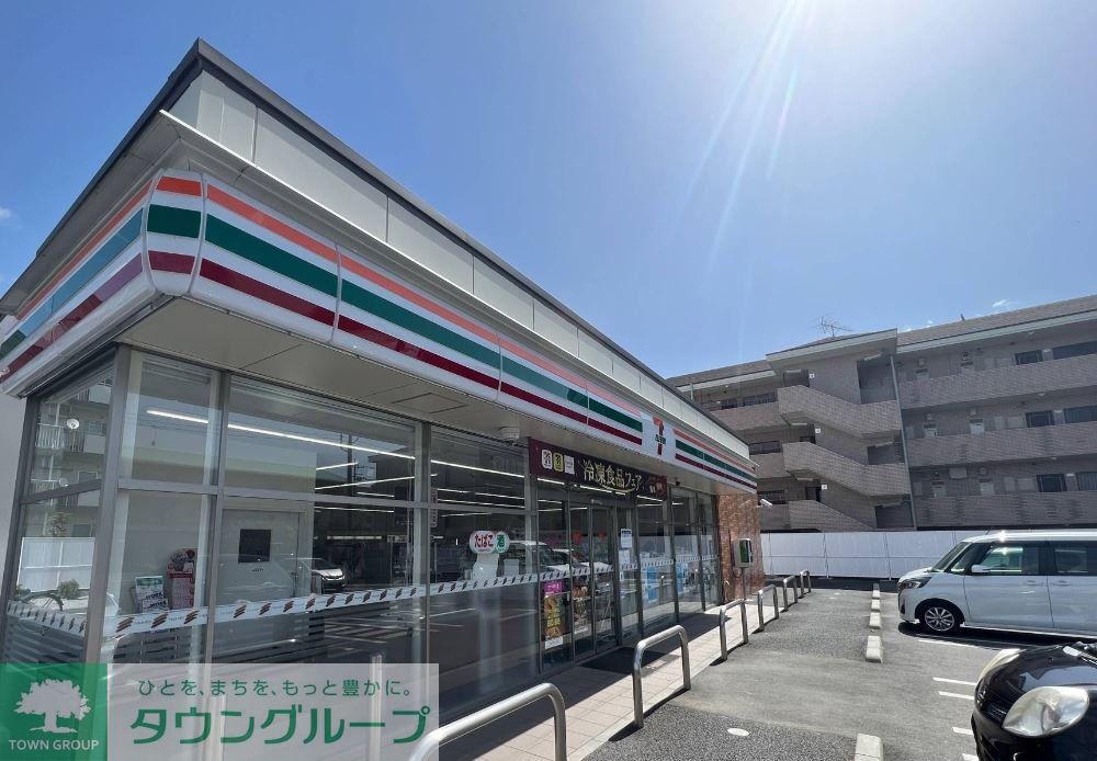 コンビニ　セブンイレブン鴻巣富士見2丁目店（コンビニ）まで570m