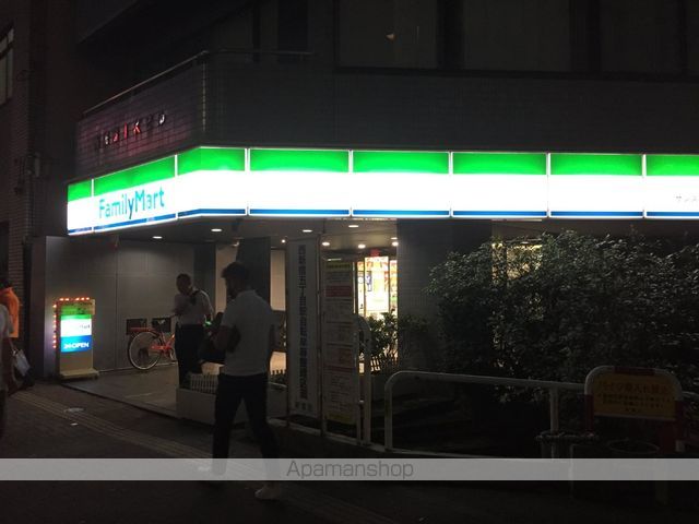 コンビニ　ファミリーマート（コンビニ）まで455m