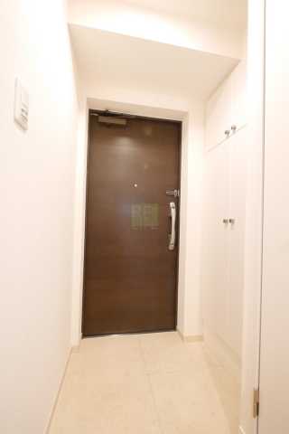 玄関　メインステージ田端弐番館