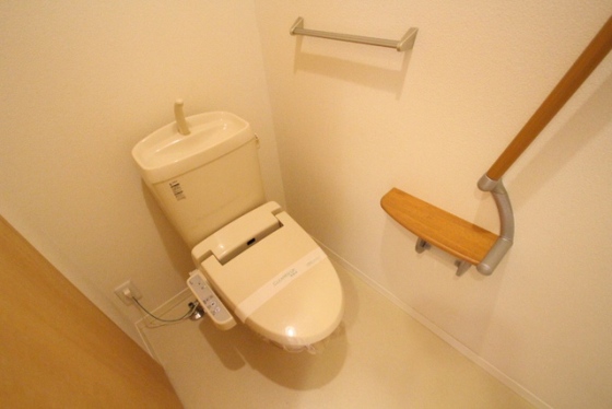 トイレ　※別部屋の写真です