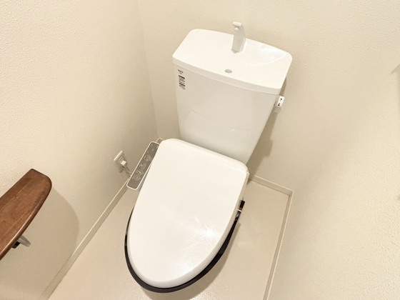 トイレ　シャワー付きトイレ