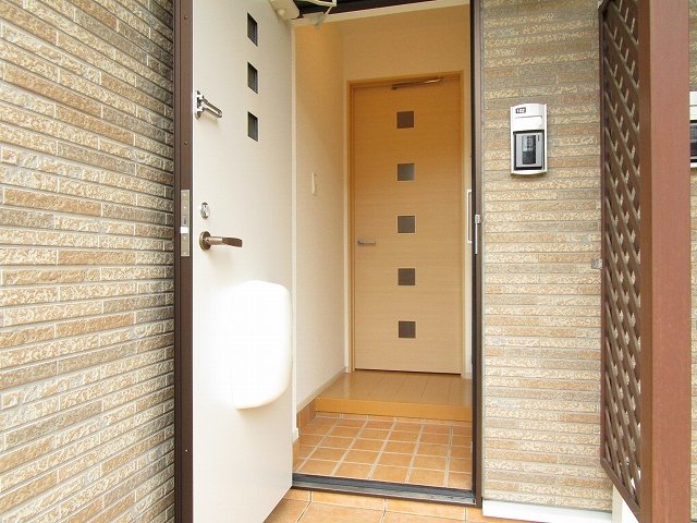 玄関　明るい玄関です