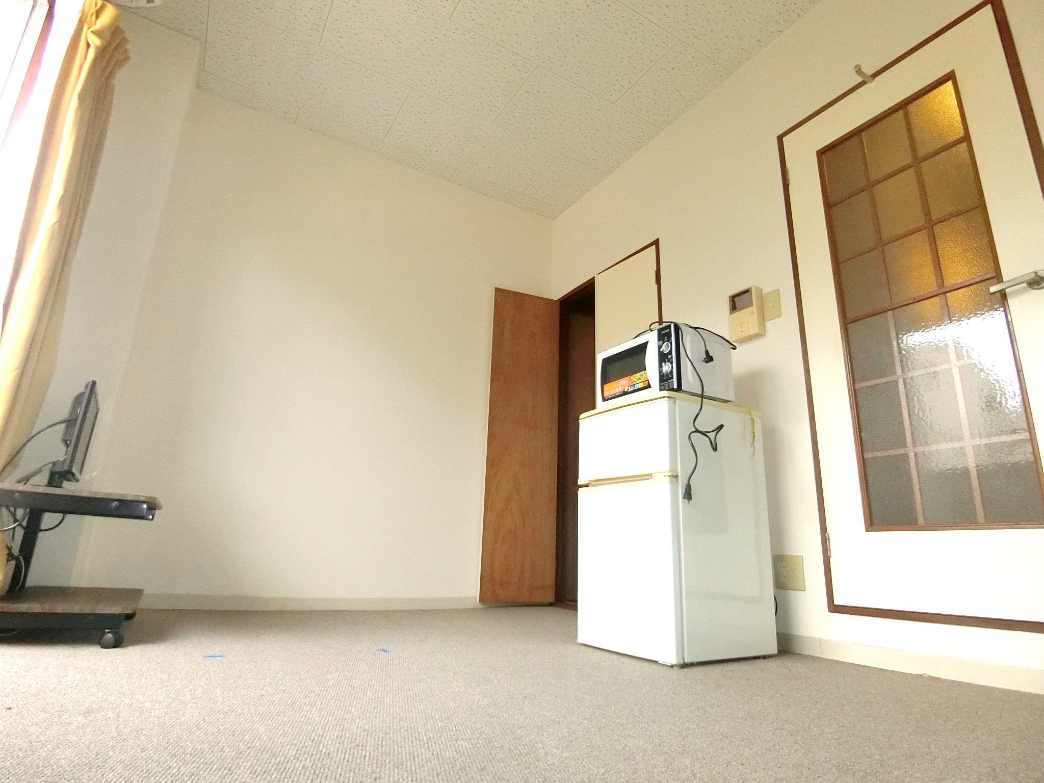 その他　テレビ・冷蔵庫・電子レンジ・エアコン・照明を完備です☆