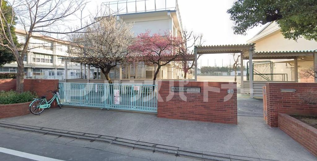 小学校　練馬区立北町西小学校（小学校）まで340m