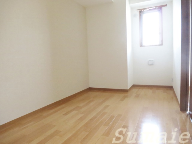居室・リビング　キレイなお部屋です！