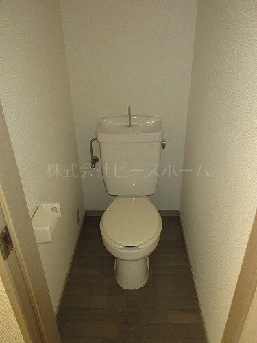 トイレ　※別号室参考写真
