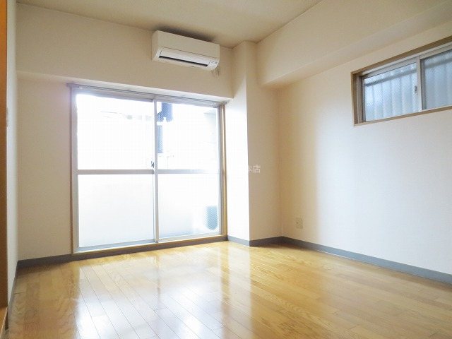 居室・リビング　同物件別部屋「参考写真」