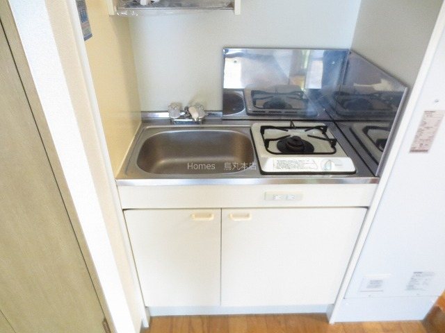 キッチン　同物件別部屋「参考写真」