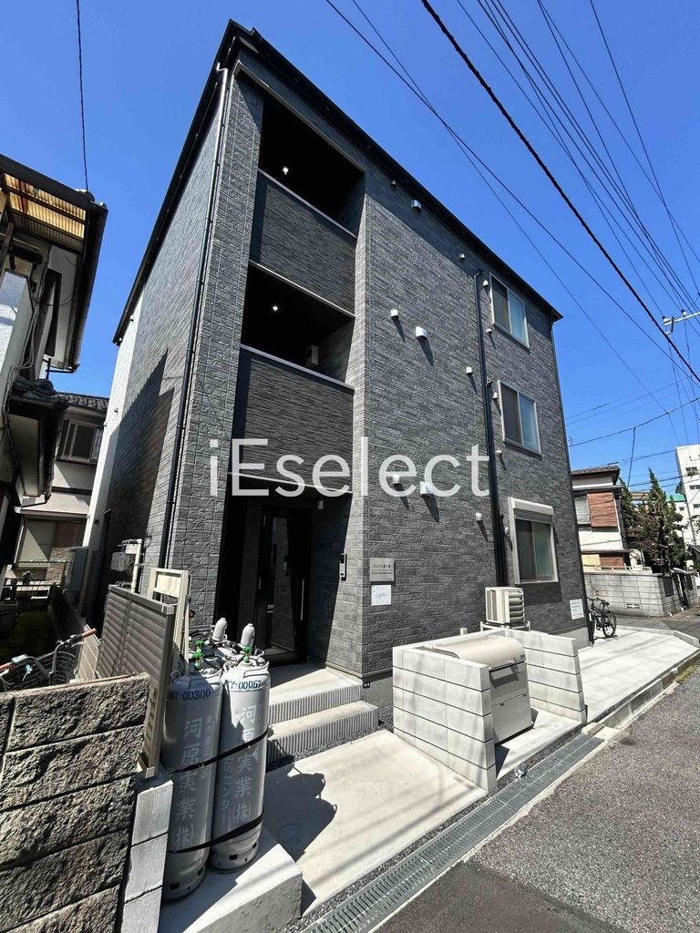 建物外観　閑静な住宅街に立地