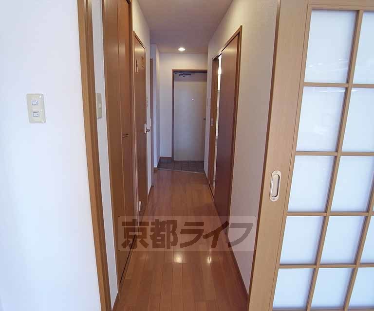 その他部屋・スペース　それぞれのプライベートを守る廊下です