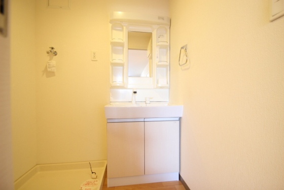 洗面設備　※別部屋の写真です