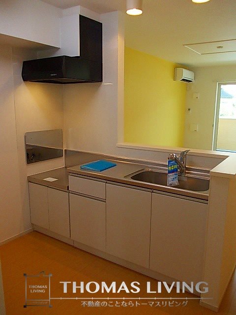 キッチン　コンロ設置可。お好きなコンロを設置ください。