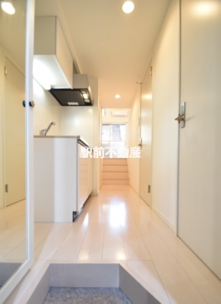 玄関　※同マンション別部屋
