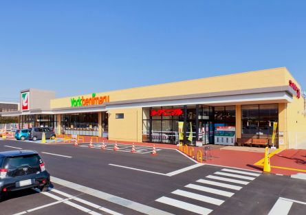 スーパー　ヨークベニマル日立河原子町店（スーパー）まで989m
