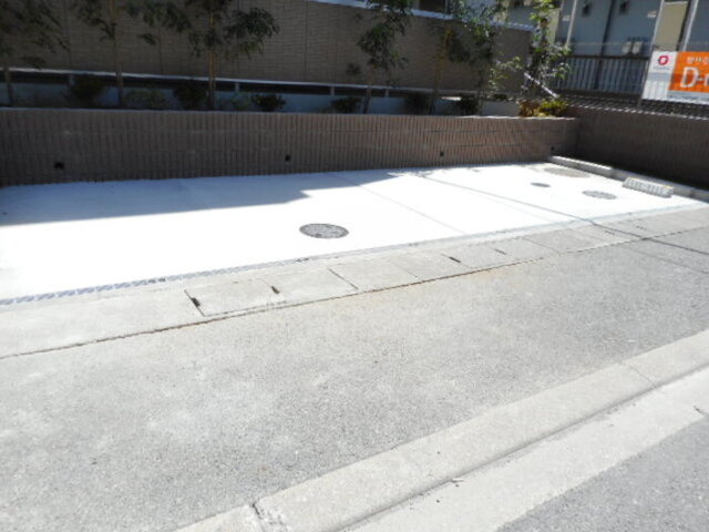 駐車場　駐車場（要空き確認）
