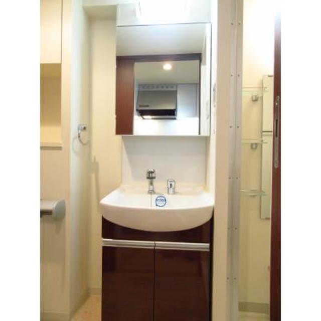 洗面設備　※写真は同タイプ住戸です。