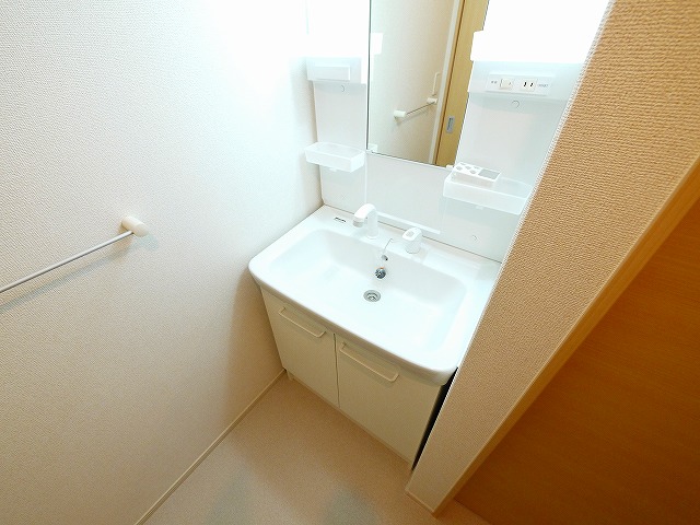 洗面設備　忙しい朝には欠かせない洗面所です