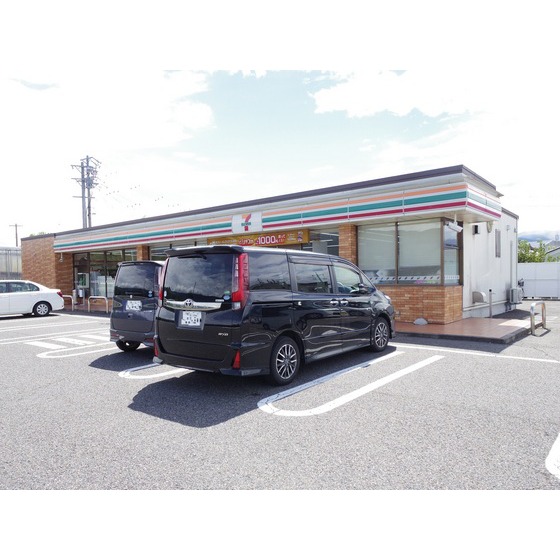 コンビニ　セブンイレブン松本二子橋店（コンビニ）まで564m