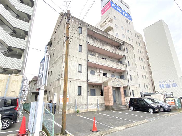 建物外観　駅徒歩5分の鉄筋コンクリートのマンション
