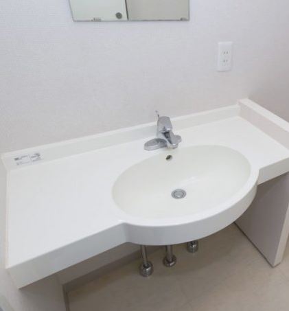 洗面設備　写真は同タイプ住居です。