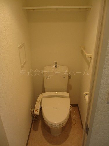 トイレ　※別号室参考写真