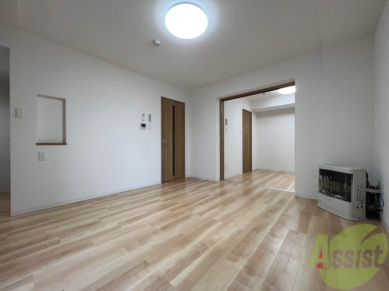 居室・リビング　広くてキレイなお部屋が広がっていて、充実した生活が送れそう。