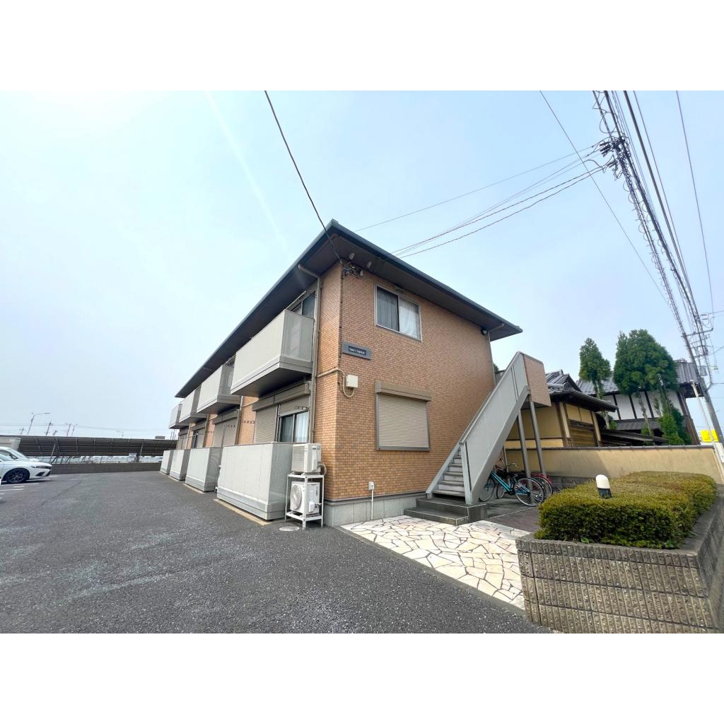 建物外観　落ち着いた雰囲気の外観です