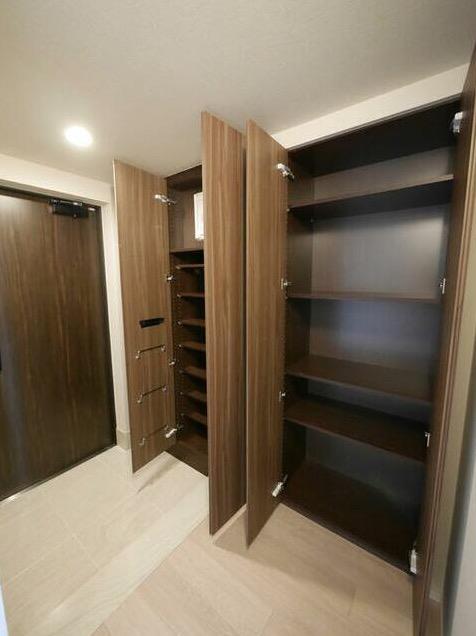 玄関　別部屋参考写真