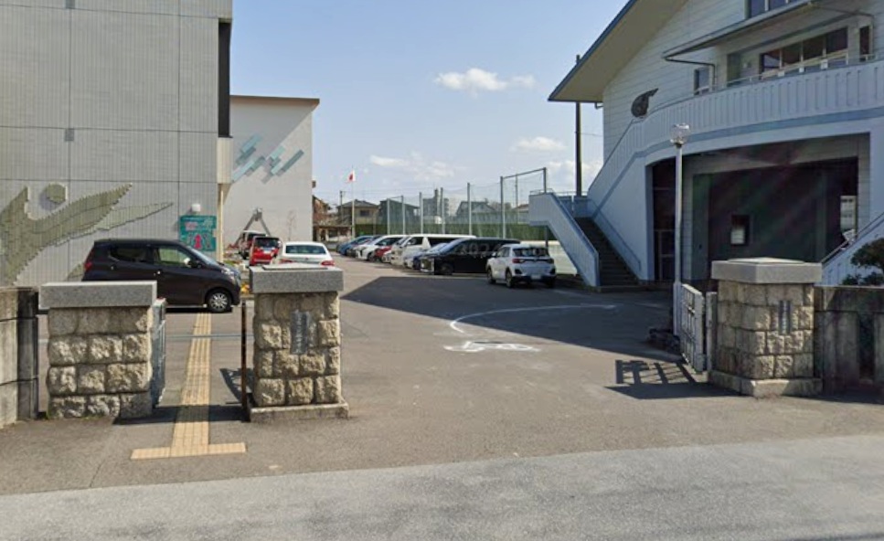 中学校　一宮市立北部中学校（中学校）まで1686m