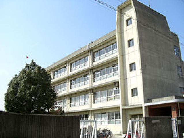 中学校　茨木市立平田中学校（中学校）まで766m