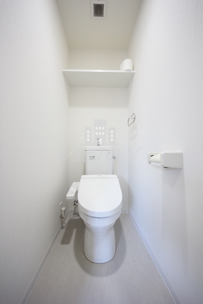 トイレ　写真は別タイプのお部屋です。