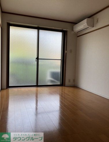 居室・リビング　※別部屋写真現状優先